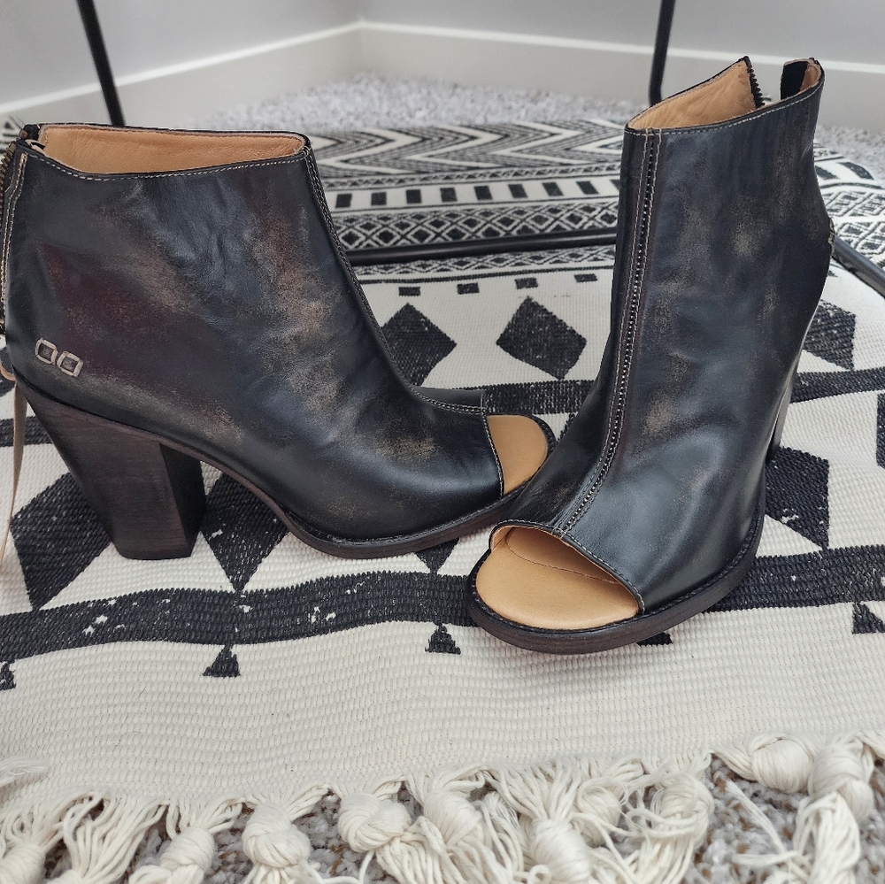 BEDSTU Onset Peep Toe Booties